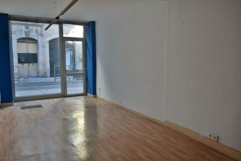 Dpt Haute Garonne (31), à louer SAINT GAUDENS Local commercial de 80m2 480 31800 Saint gaudens