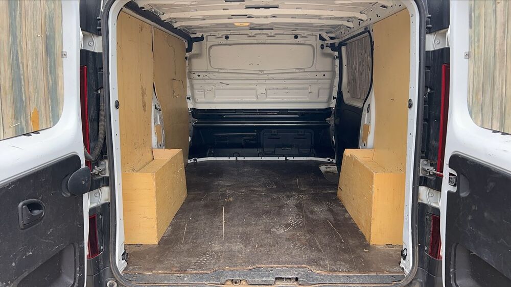 Trafic VU 2.0 dCi 120 L1h1 Grand Confort 2020 occasion 89100 Sens