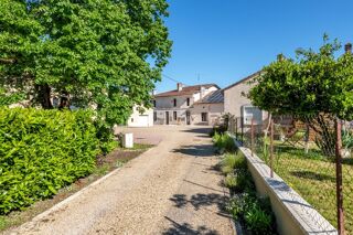  Propri�t�/ch�teau � vendre 15 + pi�ces 680 m�