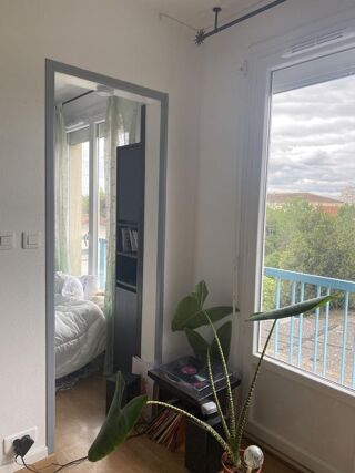  Appartement à louer 1 pièce 28 m²