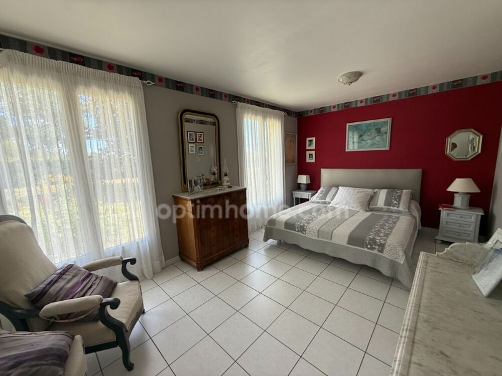 Maison 8 pièces, terrain 9000 m²