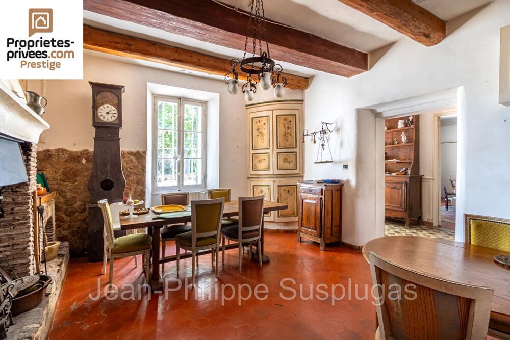 à vendre  Propriété/château Saint-Cyr-sur-Mer (83270)