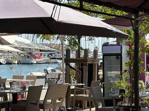 Fonds de commerce à vendre GRUISSAN (11), RESTAURANT PIZZERIA CA 624KE 448000 11430 Gruissan