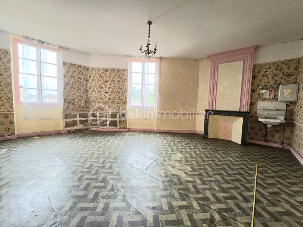 IDEAL INVESTISSEUR Grande Maison de 400 m² à Vendre  Bourg Proche Commodités