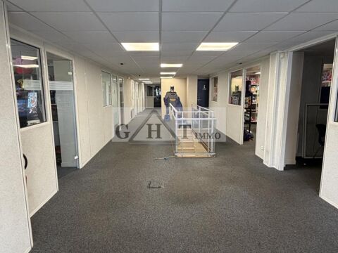   LOCAL COMMERCIAL 404 M² A VENDRE SAINT MAUR DES FOSSES 