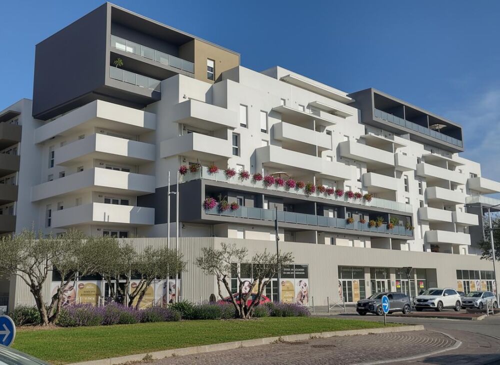 Vente Appartement BÉZIERS POLYGONE. Grand T3 de 86 m² en Dernier Étage Beziers