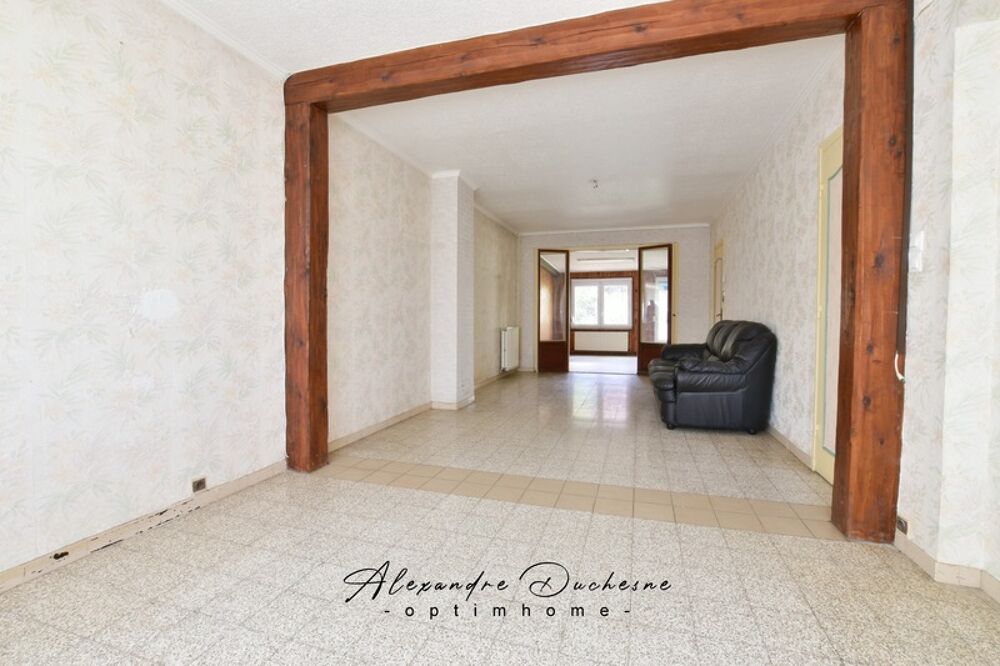 Avesnes-sur-helpe, Maison d'environ 133m², 4 chambres, 2 bureaux, sur 307m² de terrain