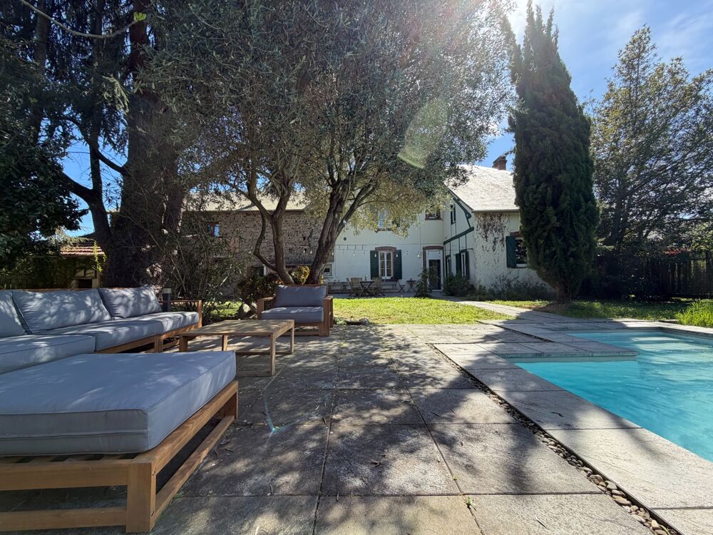Vente Maison Maison à vendre 10 pièces avec piscine, plus appartement séparé à BAZET (65) Bazet