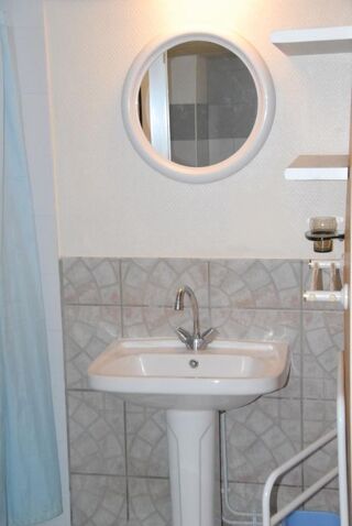  Appartement à louer 1 pièce 28 m²