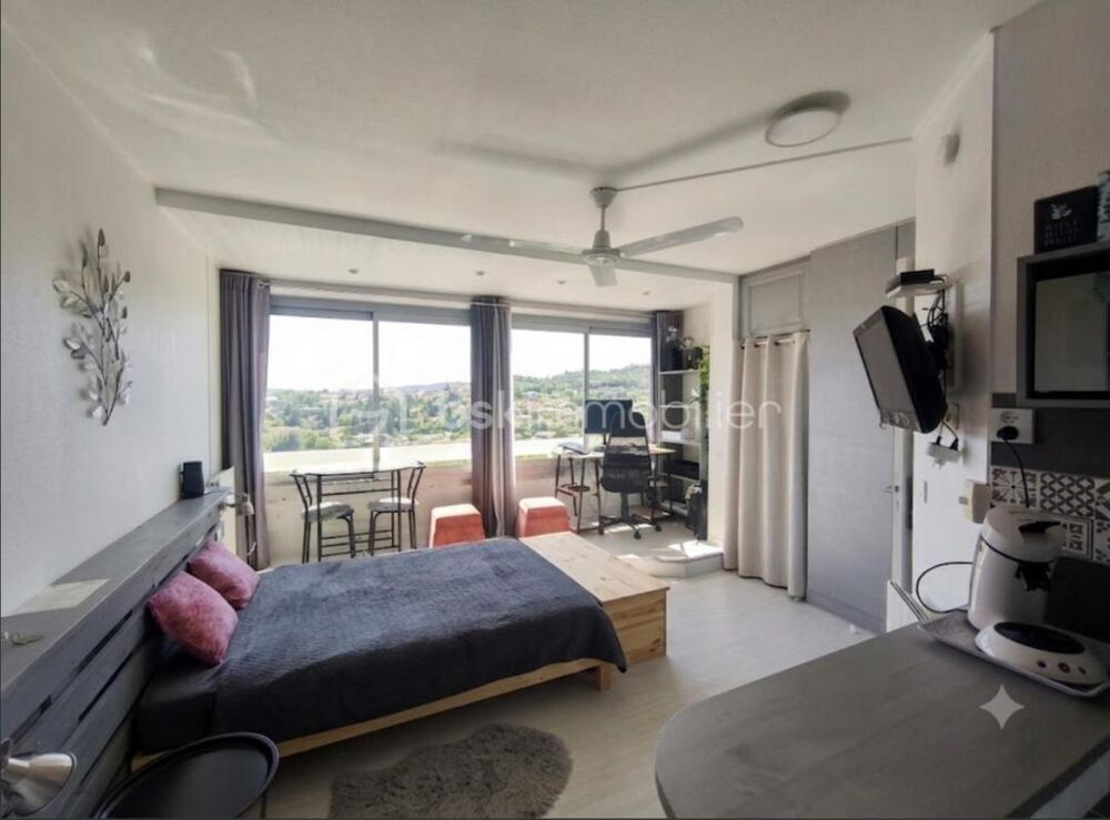 Appartement 1 pièce 22 m² · à Greoux les Bains · 22 m² · 96 000 €