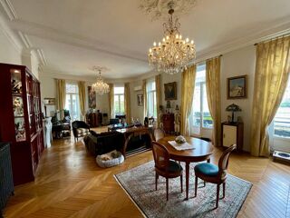  Appartement � vendre 4 pi�ces 152 m�