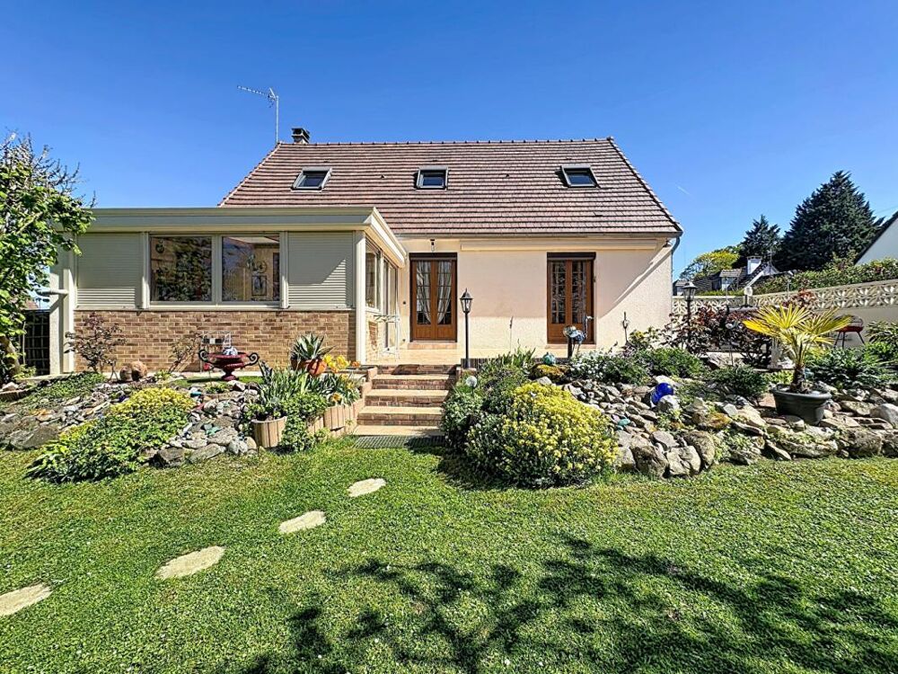 PAVILLON INDEPENDANT - 130M² - 3 /4CHAMBRES - SOUS SOL TOTAL - DEPENDANCES - JARDIN - 60840 NOINTEL