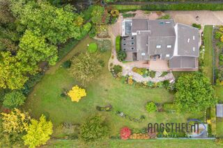  Villa  vendre 12 pices 385 m