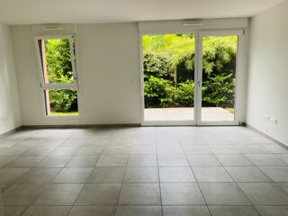  Appartement à louer 1 pièce 40 m²
