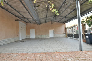  Proprit/chteau  vendre 8 pices 254 m