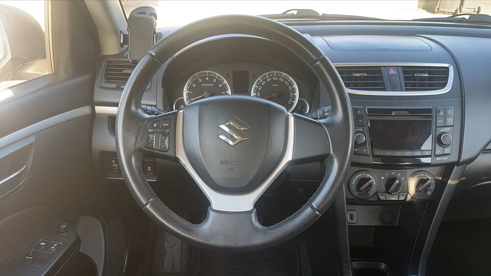 Swift 1.2 VVT 94 Privilege 2015 occasion 31150 Gratentour