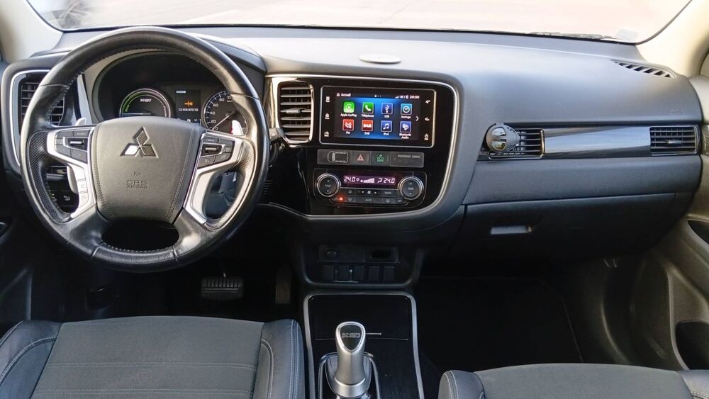 Outlander 2.0 MIVEC 163 Plug in Hybrid 4WD BVA Energy Zen 2017 occasion 20000 Ajaccio