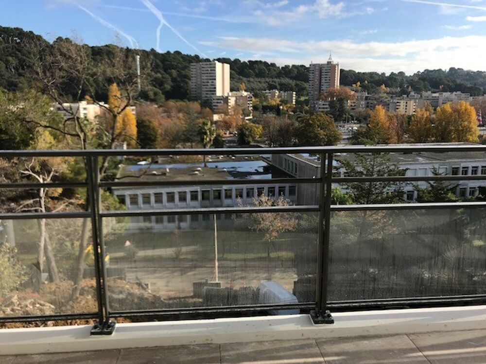 Location Appartement T3 avec balcon et parking à CANNES Cannes