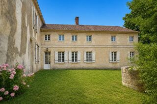  Propriété/château à vendre 12 pièces 820 m²