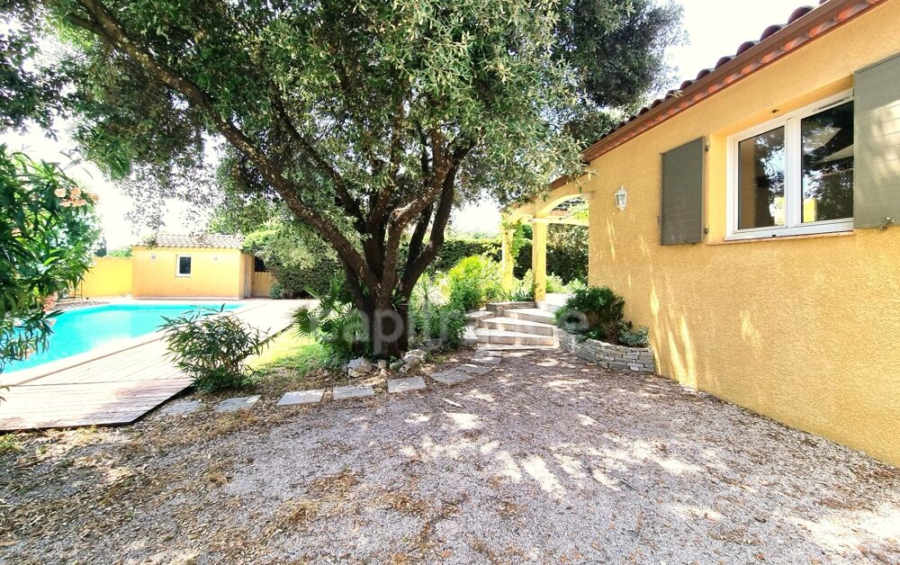 Villa de plain-pied de 156m² avec 6 pièces + une dépendance - Terrain arboré de 1400m² avec Piscine - (34160)