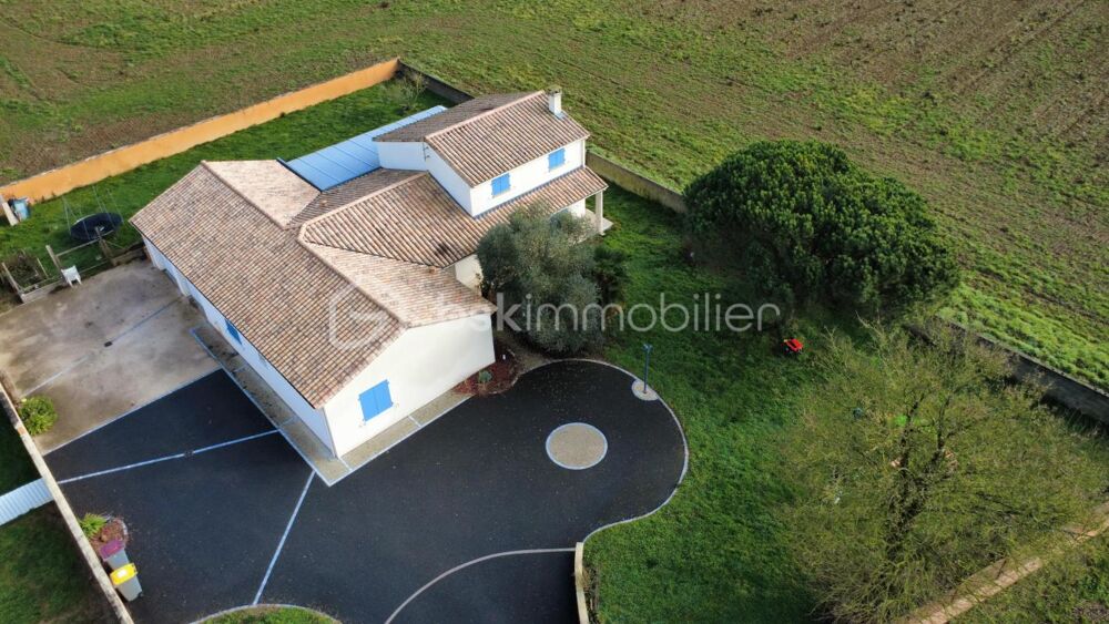 Pavillon familial de 183 m² avec véranda, double garage et terrain clos de 1 313 m²