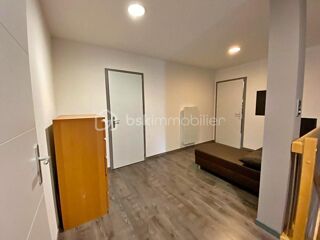  Maison  vendre 8 pices 200 m