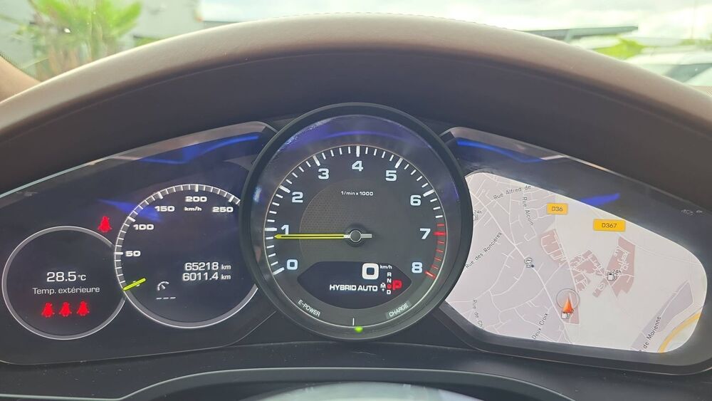 Cayenne 3.0 V6 462 e-Hybrid 4X4 Tiptronic 8 N/A 2021 occasion 37230 Fondettes