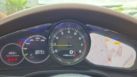 Cayenne 3.0 V6 462 e-Hybrid 4X4 Tiptronic 8 N/A 2021 occasion 37230 Fondettes