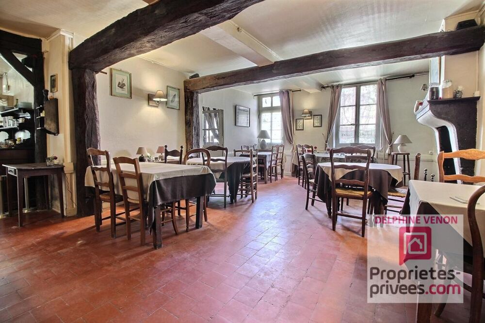 Exclusivité - Ensemble immobilier de plus de 500 m² dans le centre bourg de Combreux