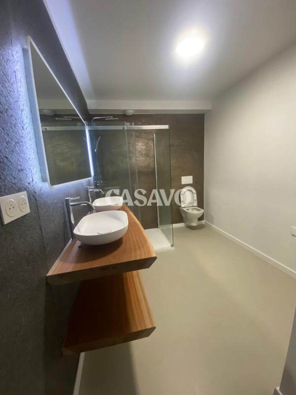 Vente Loft 1 pièce de 170m² - 44340 Bouguenais