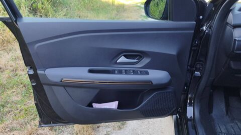 Sandero Stepway 1.0 TCe 110 Extreme - Premi&egrave;re main Garantie constru 2025 occasion 36700 Clion
