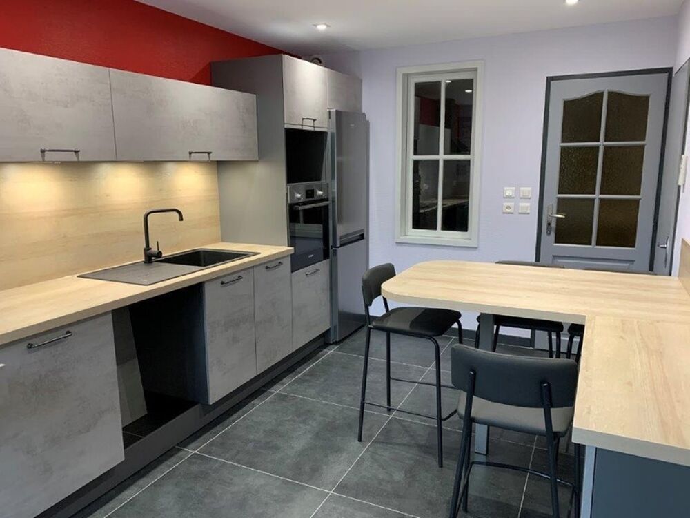 MARVILLE (55600)  Maison de caractère en pierre avec activité de gîte