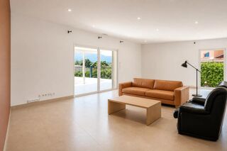  Villa à vendre 7 pièces 175 m²
