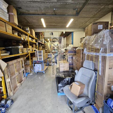 Local d'activite de 325 M&sup2; 2983 77127 Lieusaint