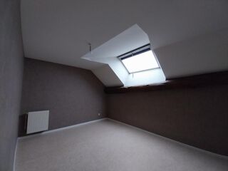  Appartement à louer 3 pièces 90 m²