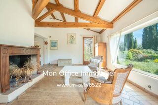  Maison à vendre 8 pièces 323 m²