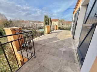  Maison � vendre 6 pi�ces 203 m�