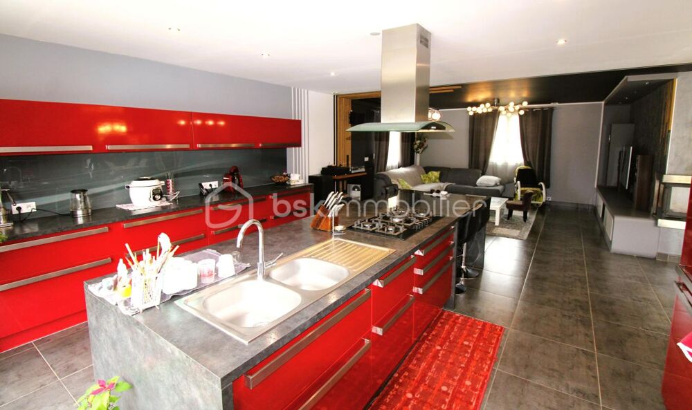 Vente Maison MAISON INDIVIDUELLE A RONCHAMP DE 168 M2 SUR 2584 M2 DE TERRAIN Ronchamp