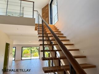  Maison � vendre 9 pi�ces 345 m�