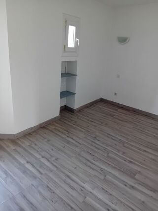  Appartement à louer 2 pièces 38 m²
