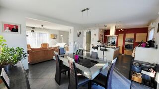  Maison � vendre 9 pi�ces 220 m�