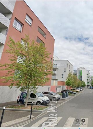  Parking / Garage  vendre 12 m