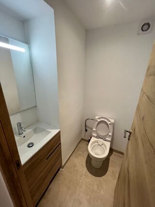  Appartement à louer 3 pièces 70 m²