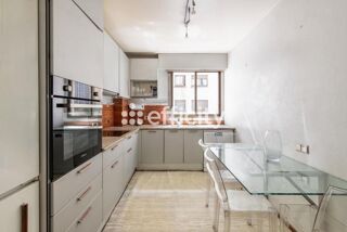  Appartement � vendre 5 pi�ces 148 m�