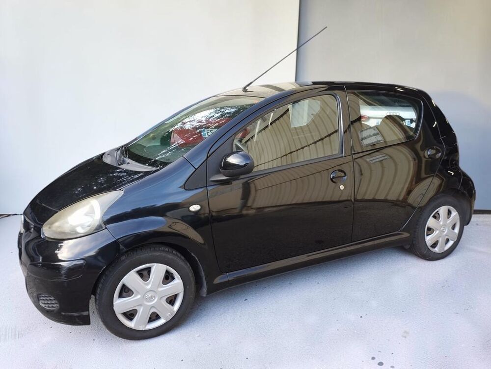Aygo 1.0 VVT-I 68 IN 5P 2012 occasion 06640 Saint-Jeannet