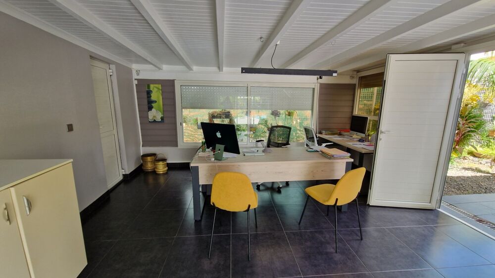 à vendre  Villa Baie-Mahault (97122)