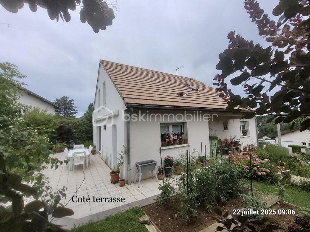 Vente Maison Belle et vaste maison de 150 m2 sur 2 niveaux + sous-sol à Bregille Besancon