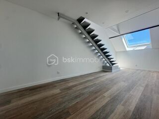  Immeuble à vendre 11 pièces 190 m²