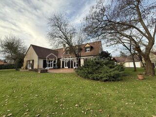  Propriété/château à vendre 8 pièces 260 m²