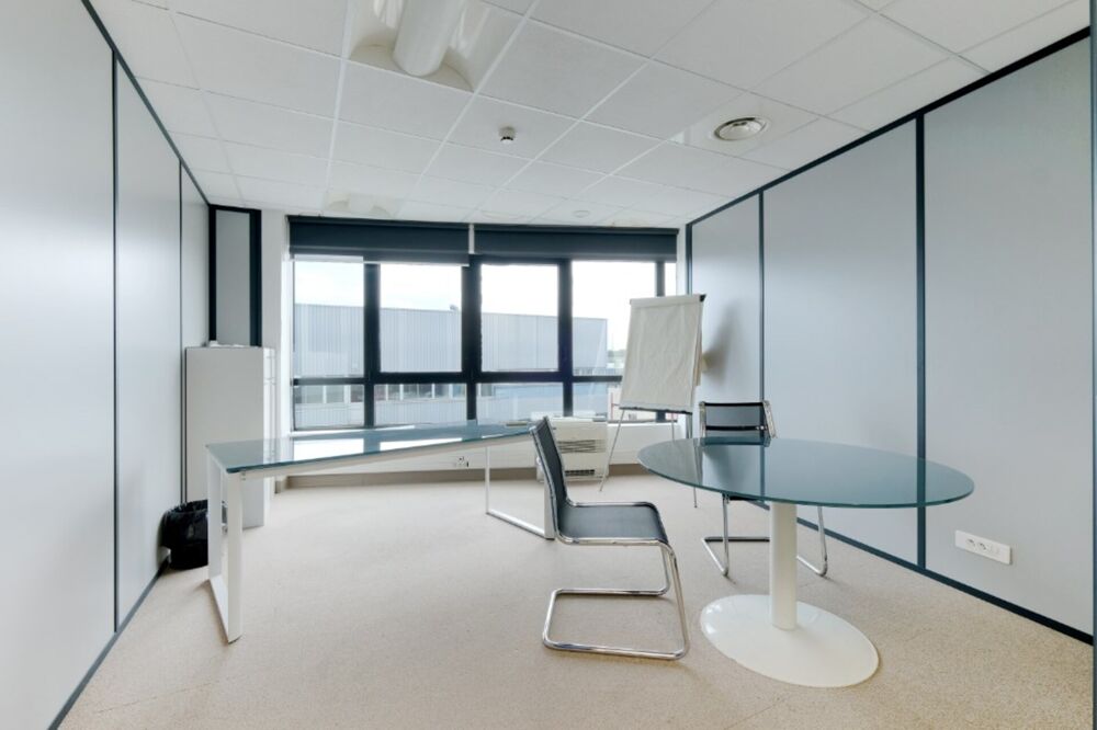   BEZONS (95): à louer plateau de 255 m2 de bureaux dans l'ensemble Rivière Parc Bezons
